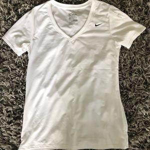 NIKE DRI-FIT ATHLETIC TOP | Medium